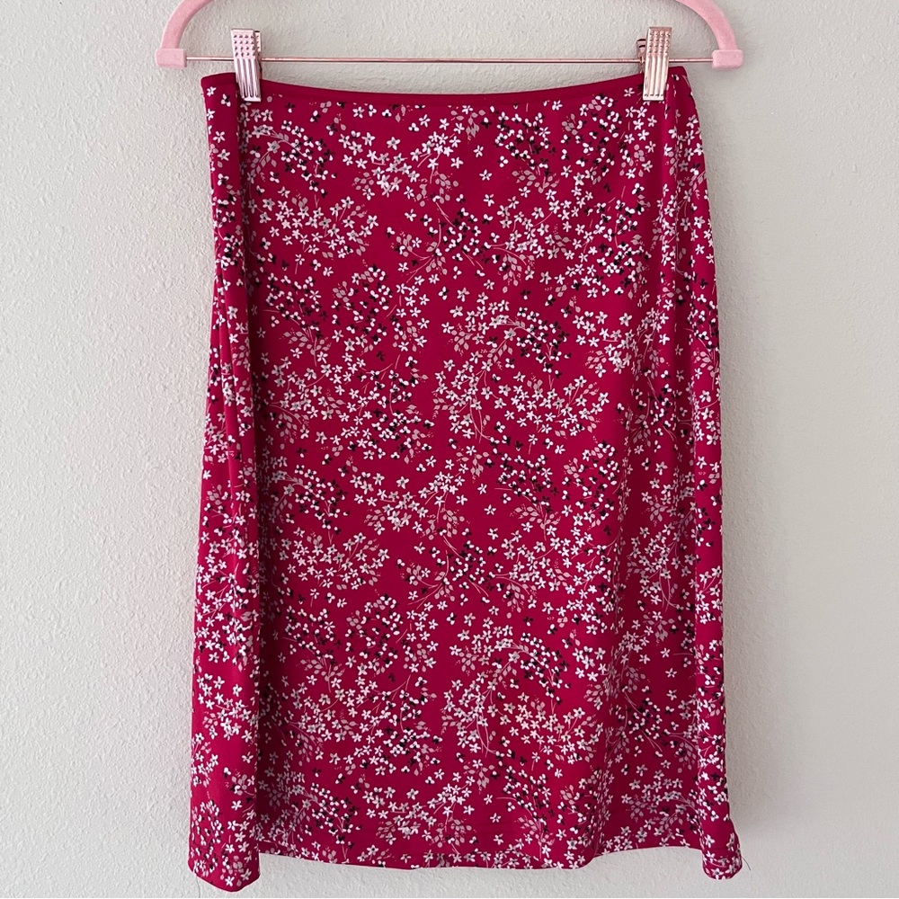 Wrapper Y2K Slip Skirt Size Medium Floral Red Vintage Knee Length